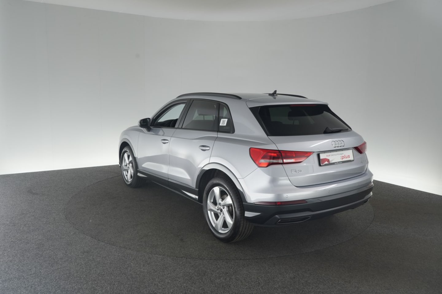 Bild über Audi Q3 TFSI 110 kW S tronic - für weitere Informationen kontaktieren Sie den Audi Partner