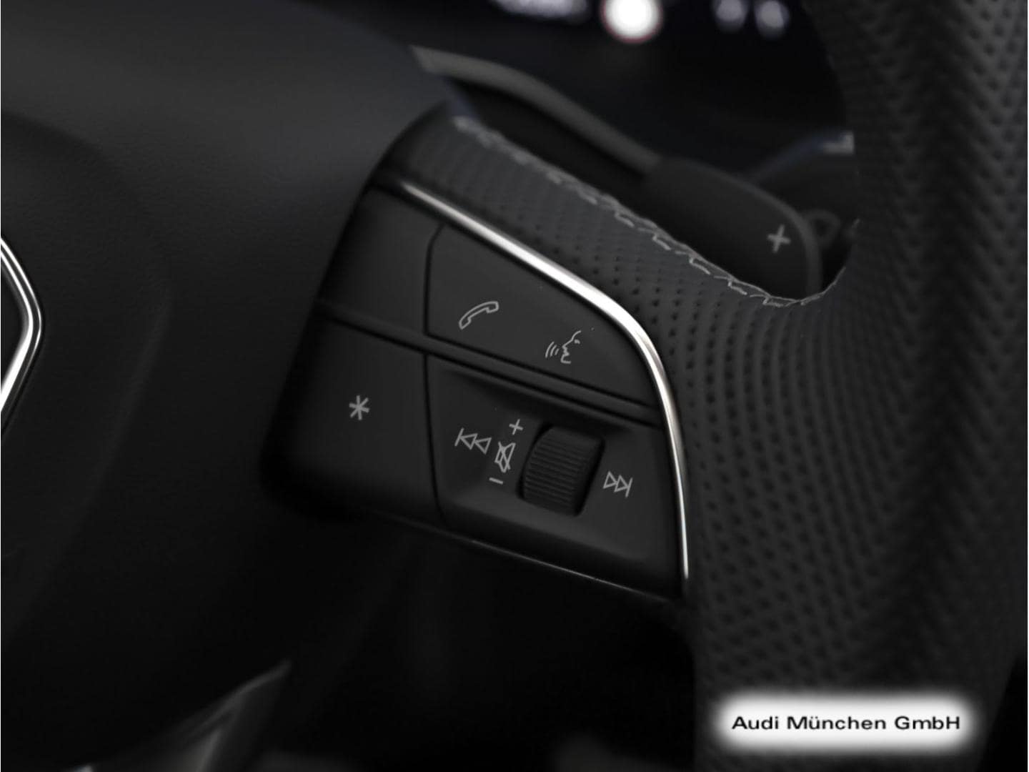 Bild über Audi A4 Avant S line 40 TFSI S tronic - für weitere Informationen kontaktieren Sie den Audi Partner
