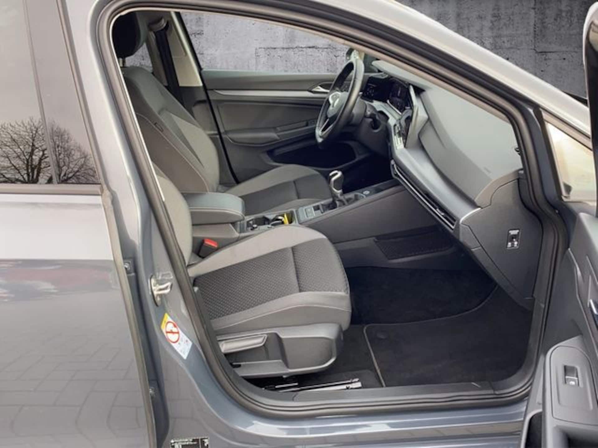 Volkswagen Golf Active