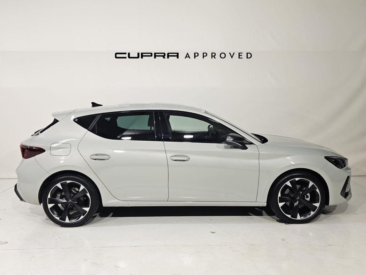 CUPRA Leon León 1.5 eTSI DSG 110 kW (150 CV) — photo 3