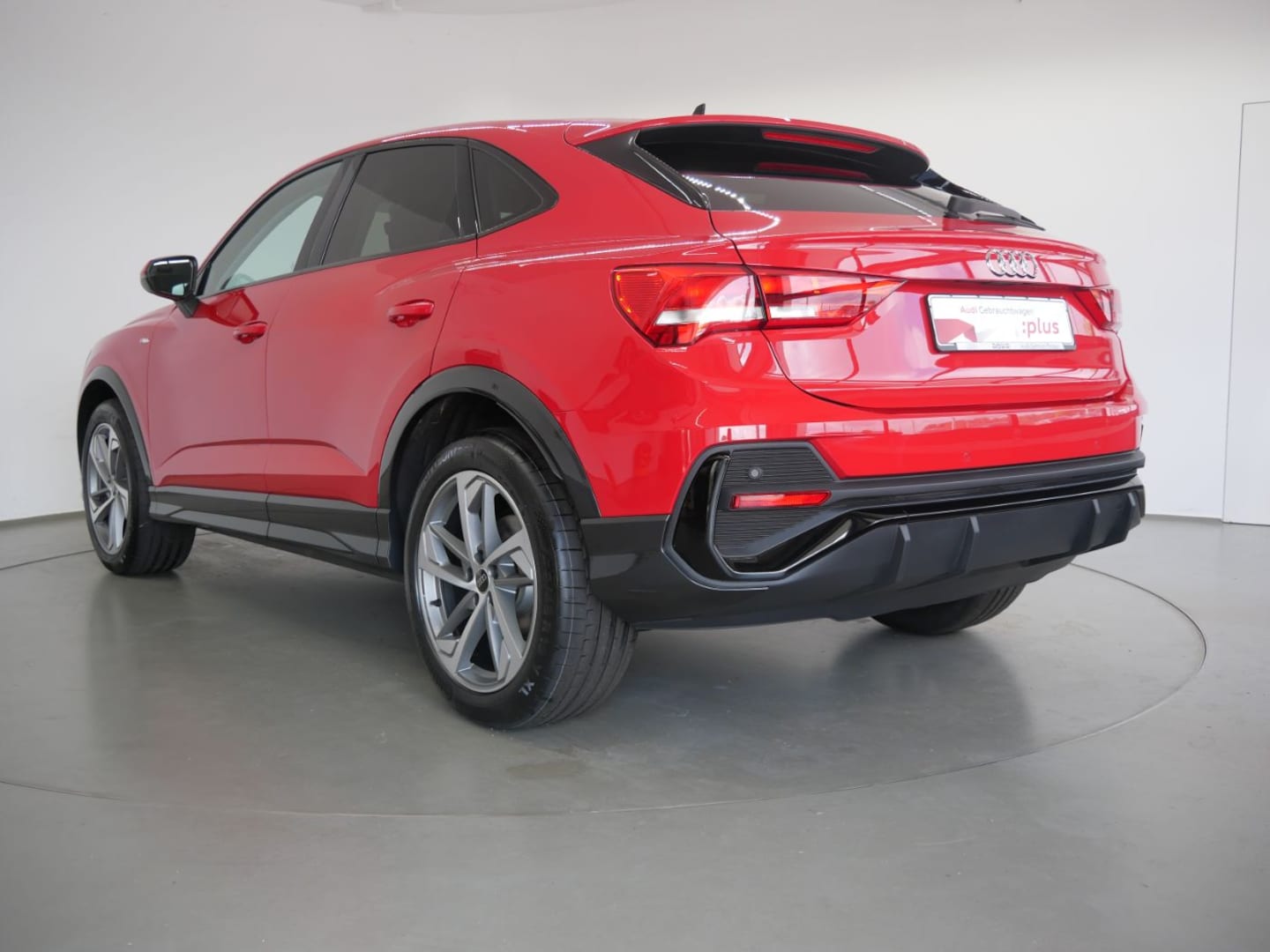 Bild über Audi Q3 Sportback S line 35 TFSI S tronic - für weitere Informationen kontaktieren Sie den Audi Partner