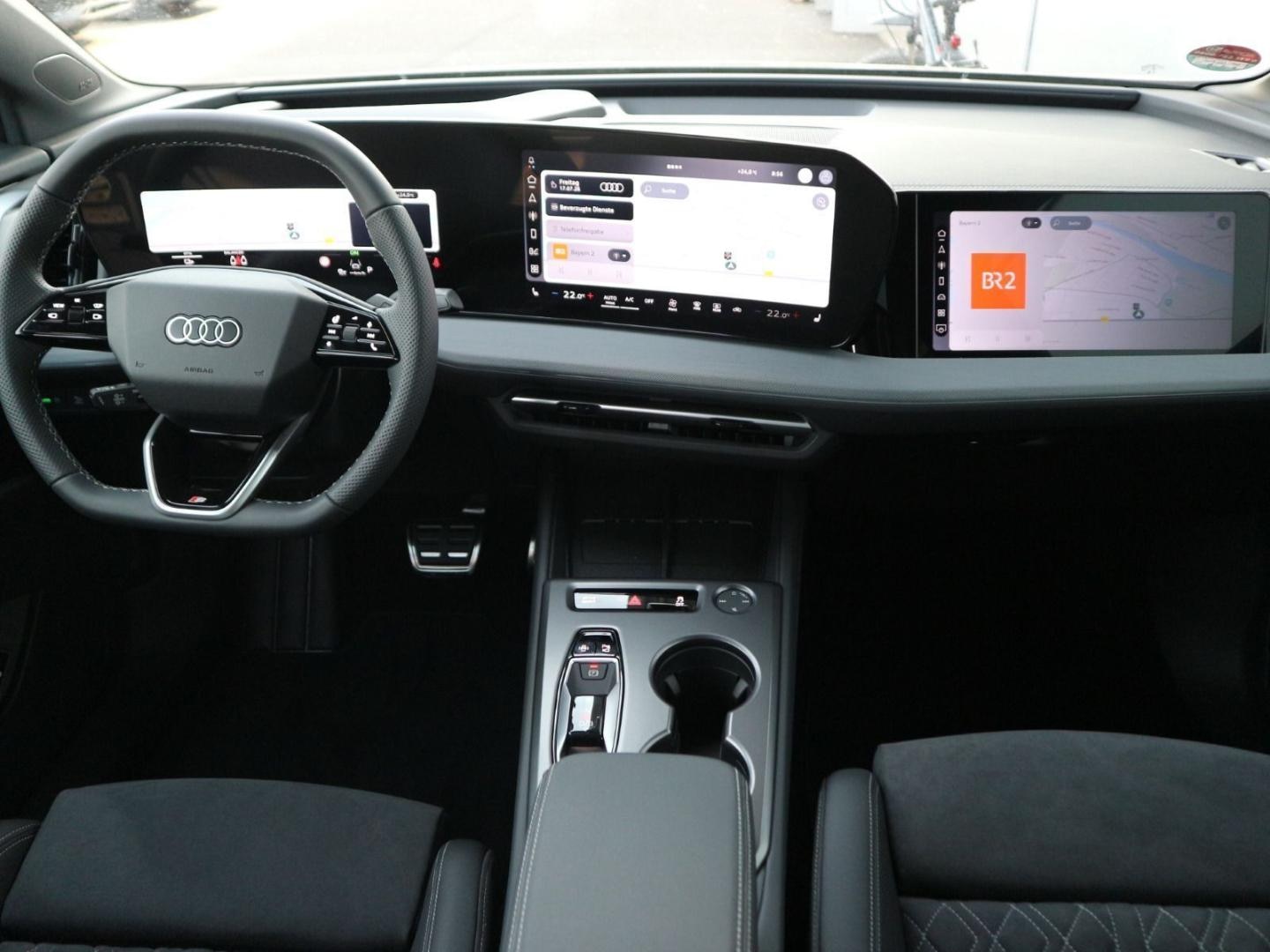 Bild über Audi Q4 SUV e-tron e-tron quattro performance 250 kW - für weitere Informationen kontaktieren Sie den Audi Partner