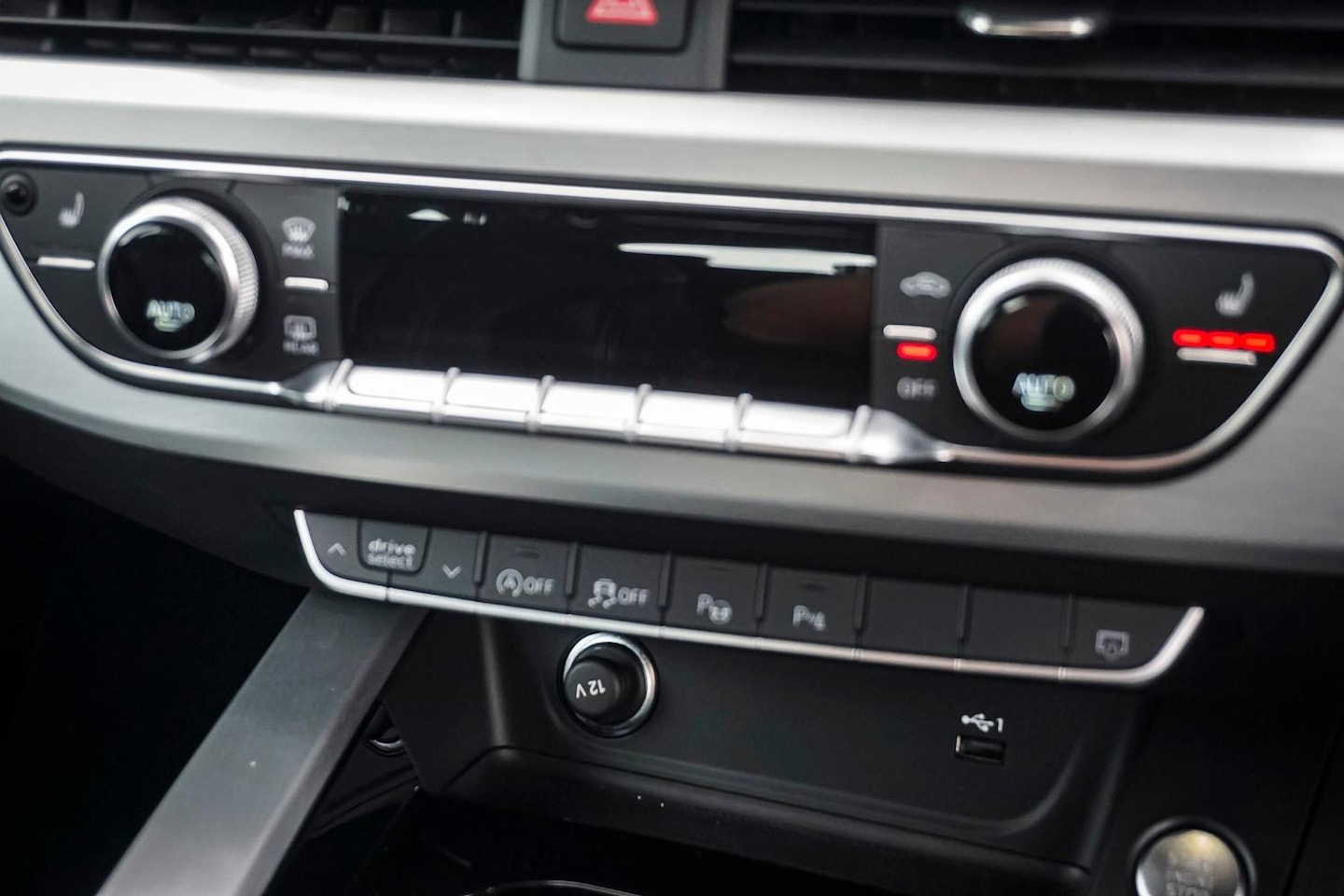 Image about Audi A4 Avant S line 45 TFSI quattro S tronic