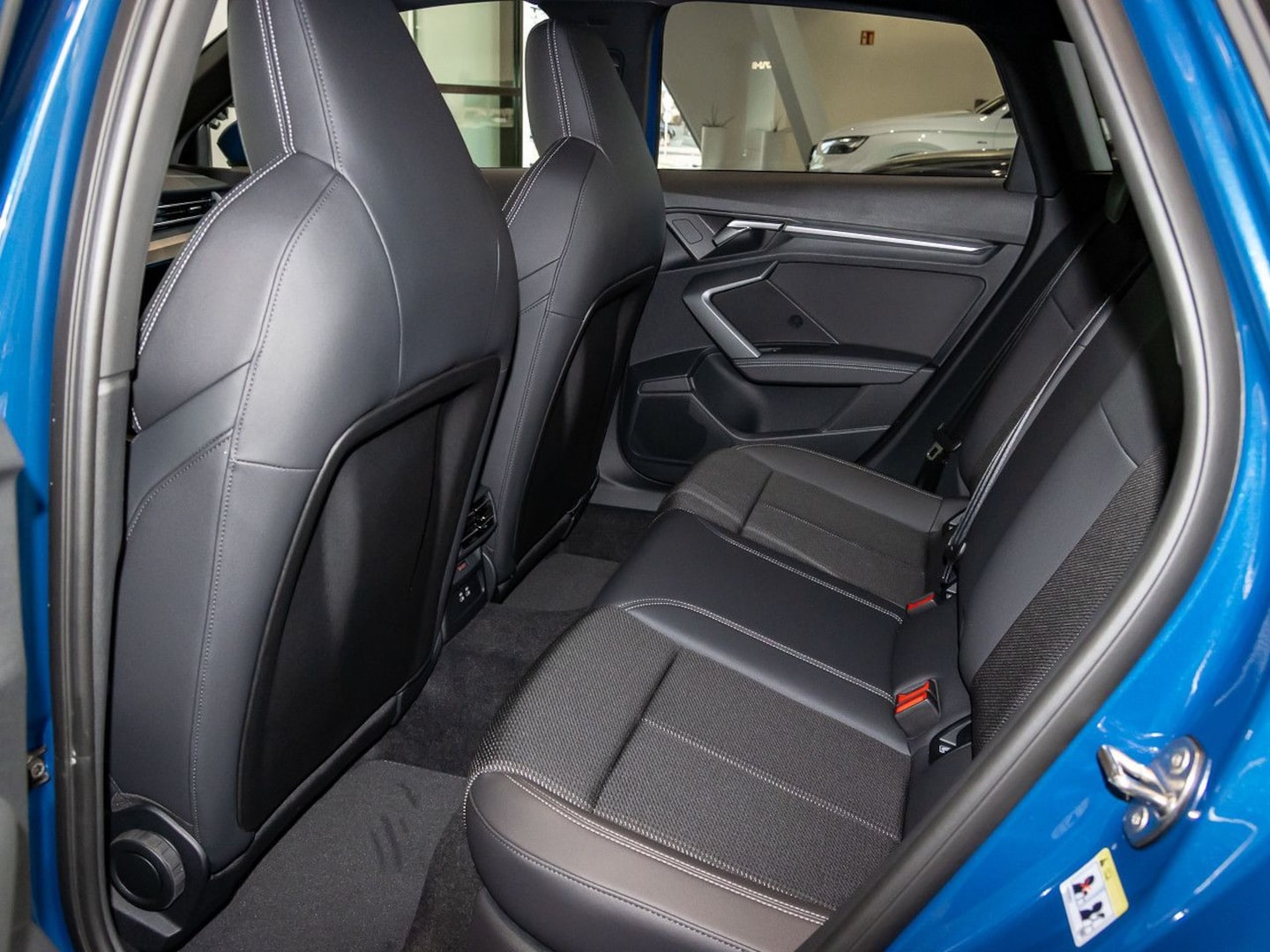 Bild über Audi A3 Sportback S line 35 TFSI S tronic - für weitere Informationen kontaktieren Sie den Audi Partner