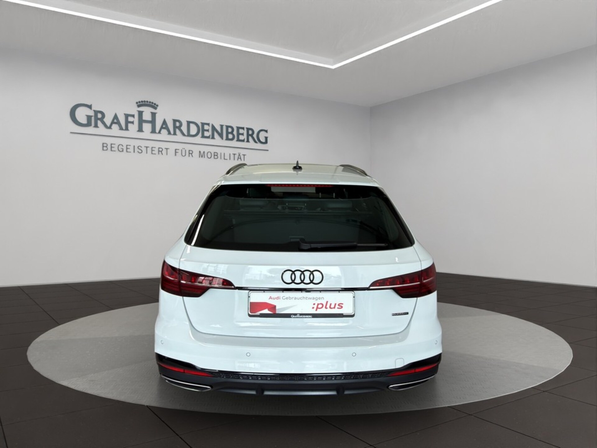 Audi A4 Avant S line