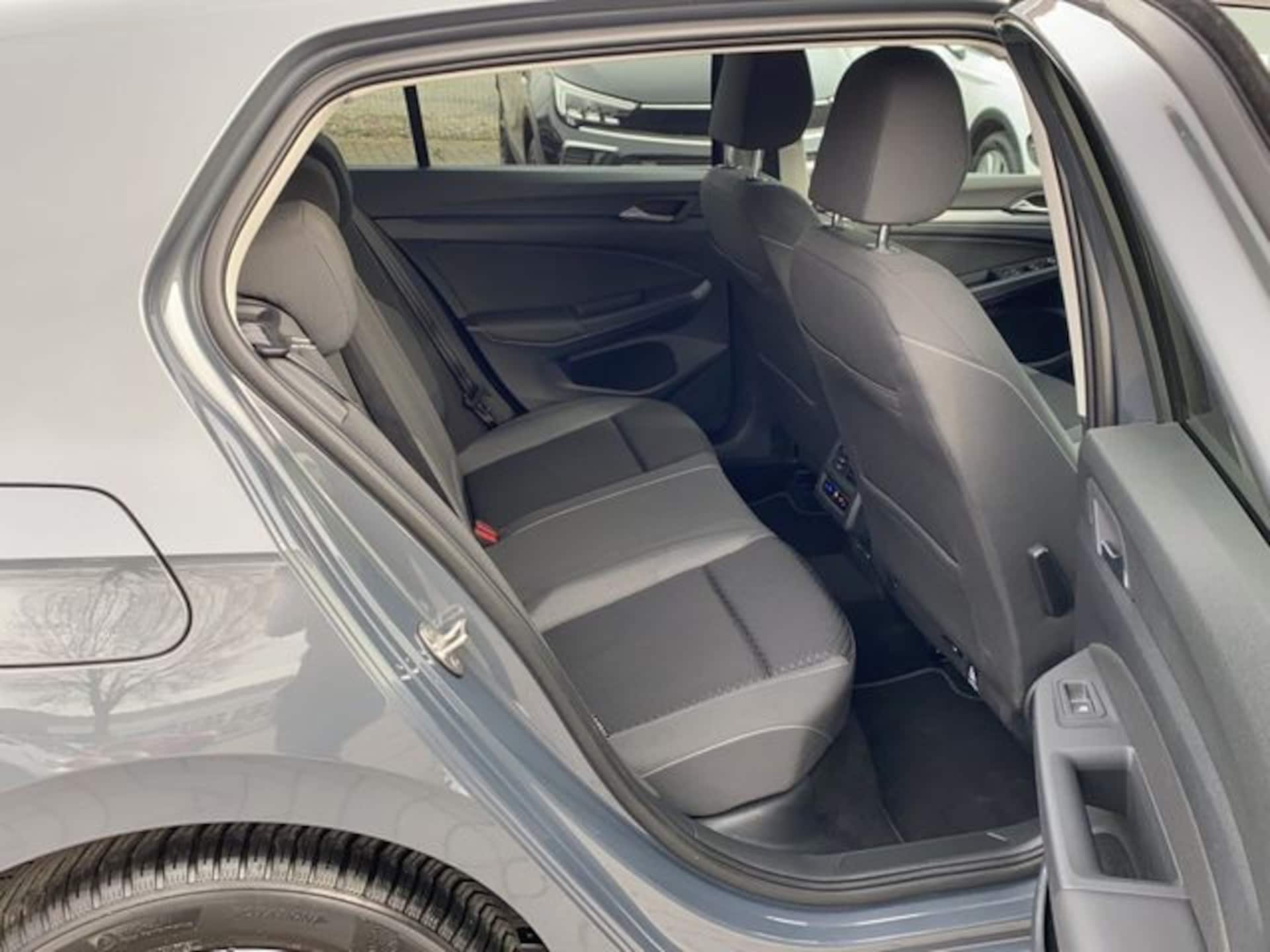 Volkswagen Golf Active
