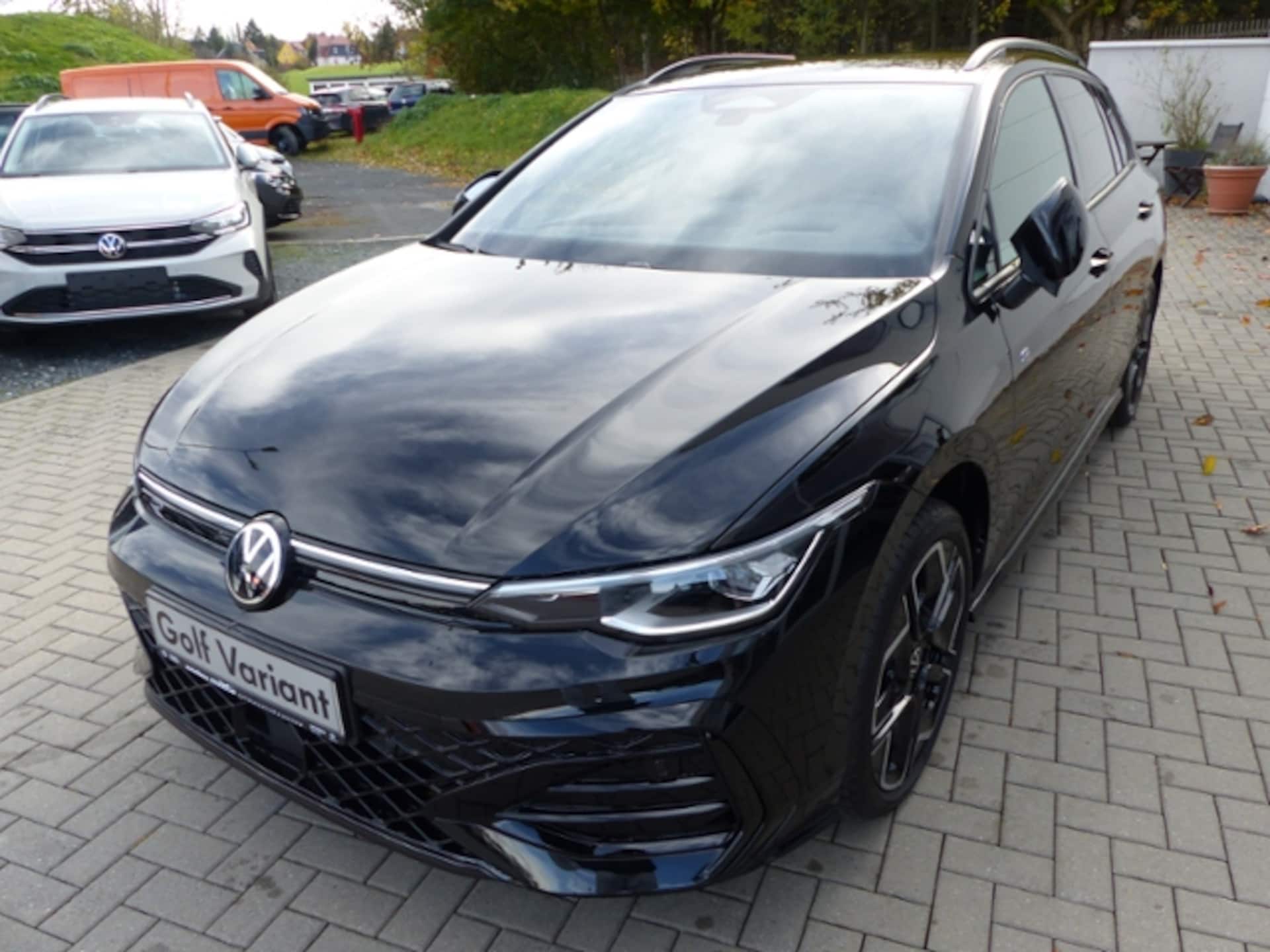 Volkswagen Golf Variant R-Line