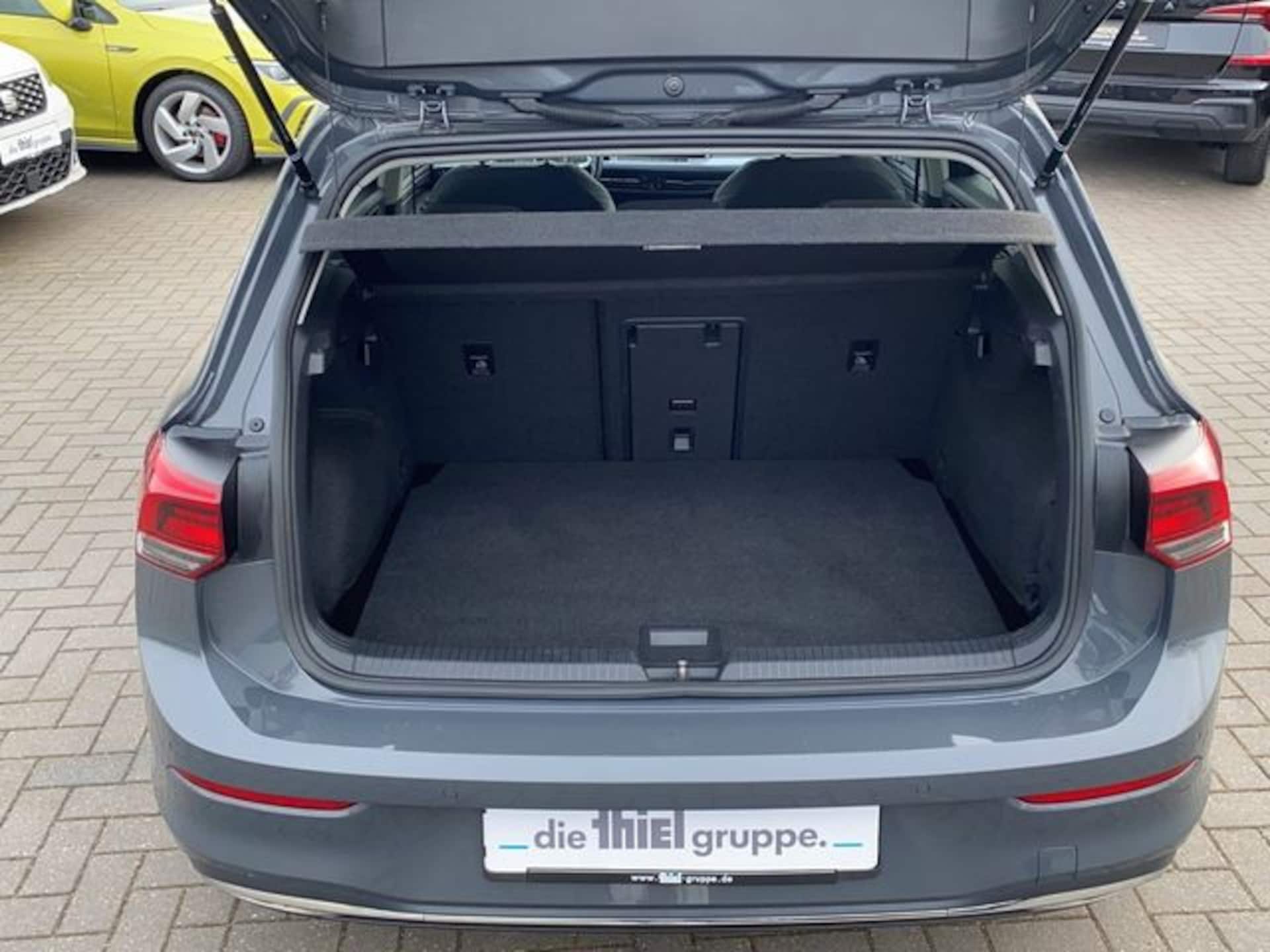 Volkswagen Golf Active