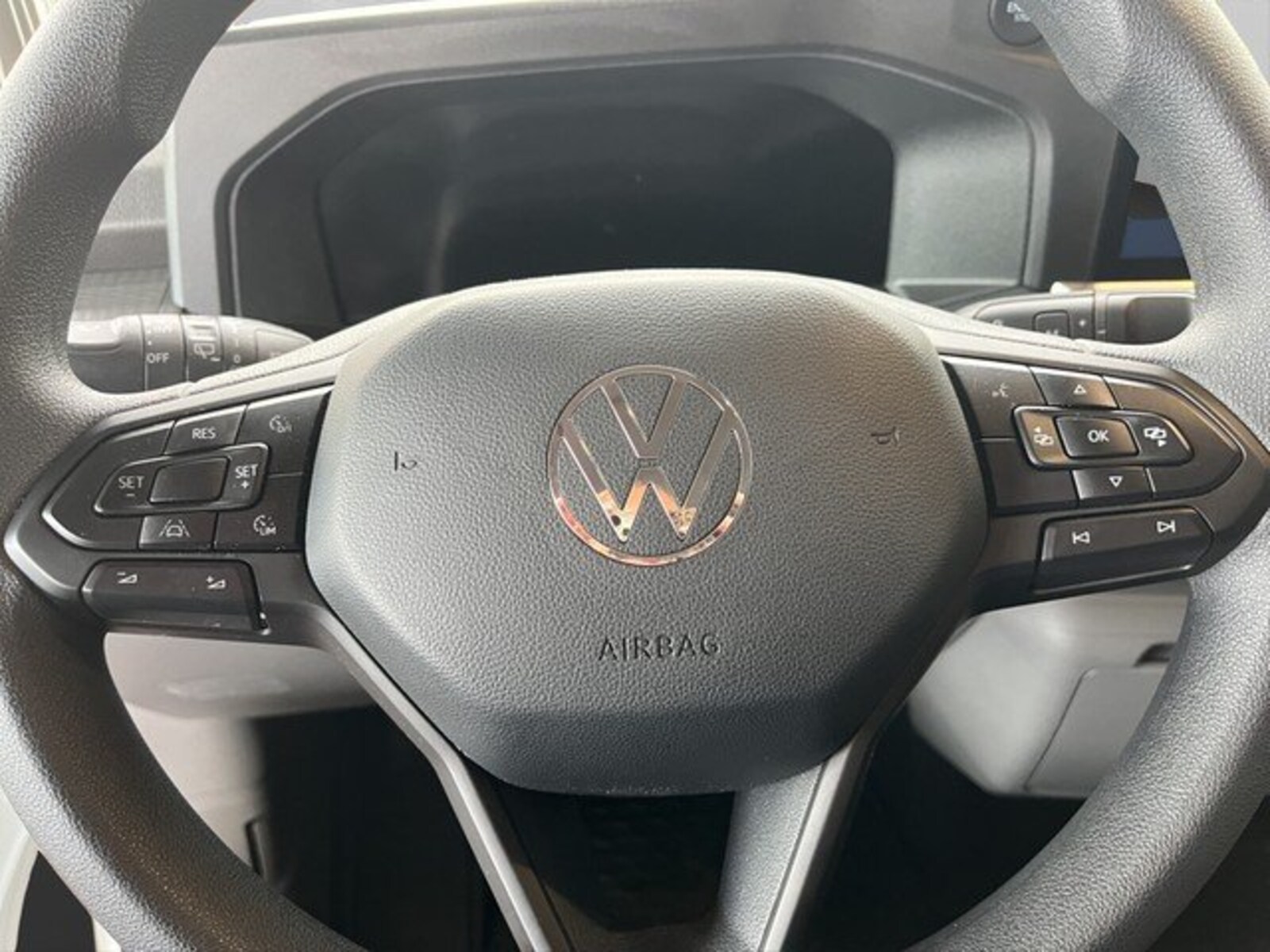 Volkswagen Transporter Kombi kurzer Radstand – Bild 14