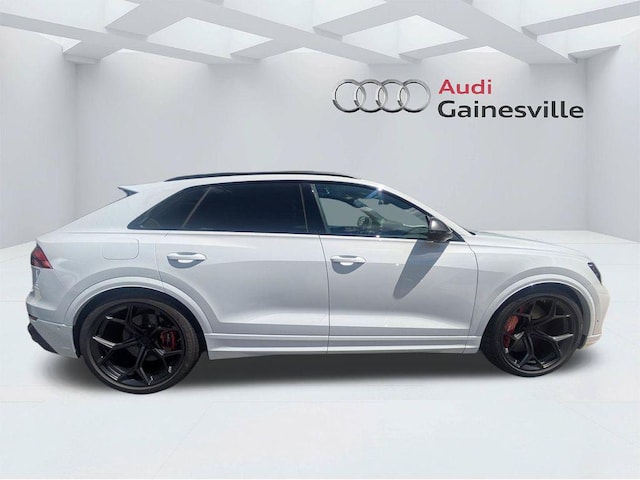2026 Audi RS Q8 SUV performance