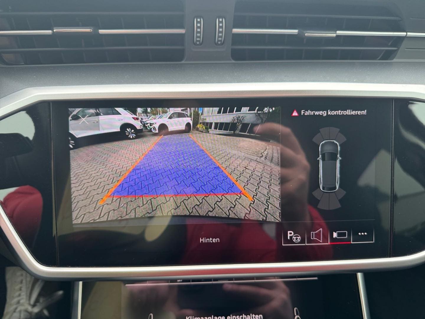 Bild über Audi A6 Avant S line 45 TFSI quattro S tronic - für weitere Informationen kontaktieren Sie den Audi Partner