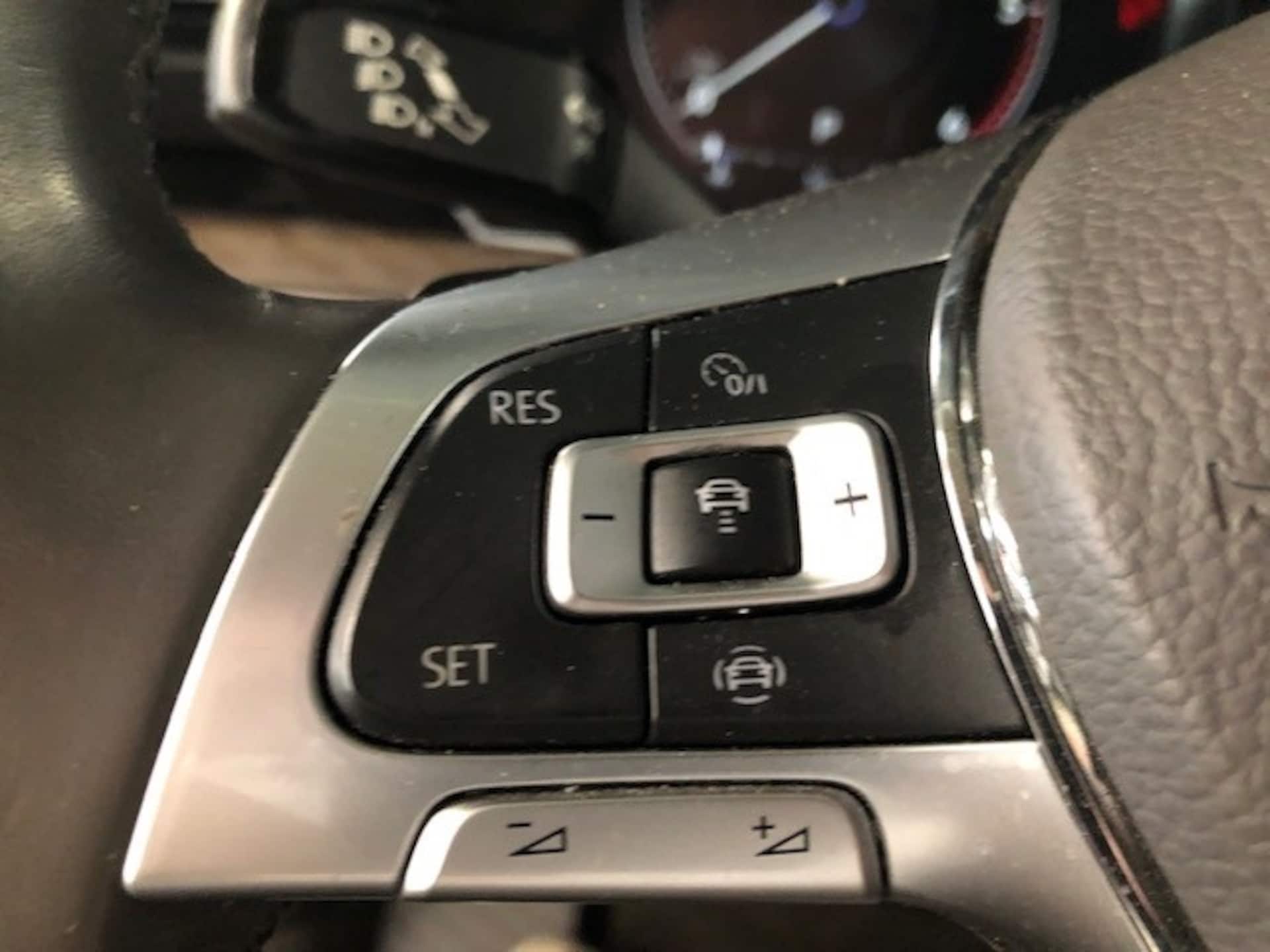 Volkswagen Touareg Basis-Modell