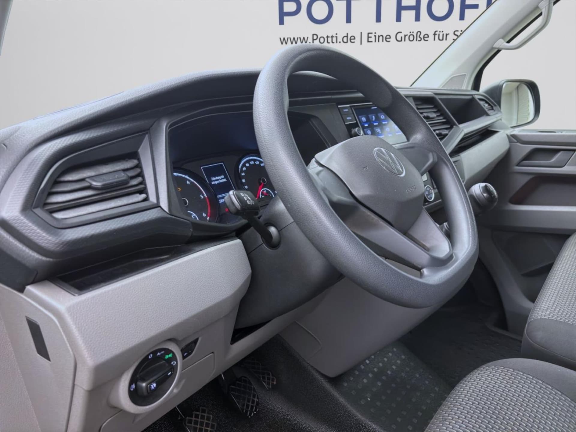 Volkswagen T6.1 Transporter Kombi kurzer Radstand