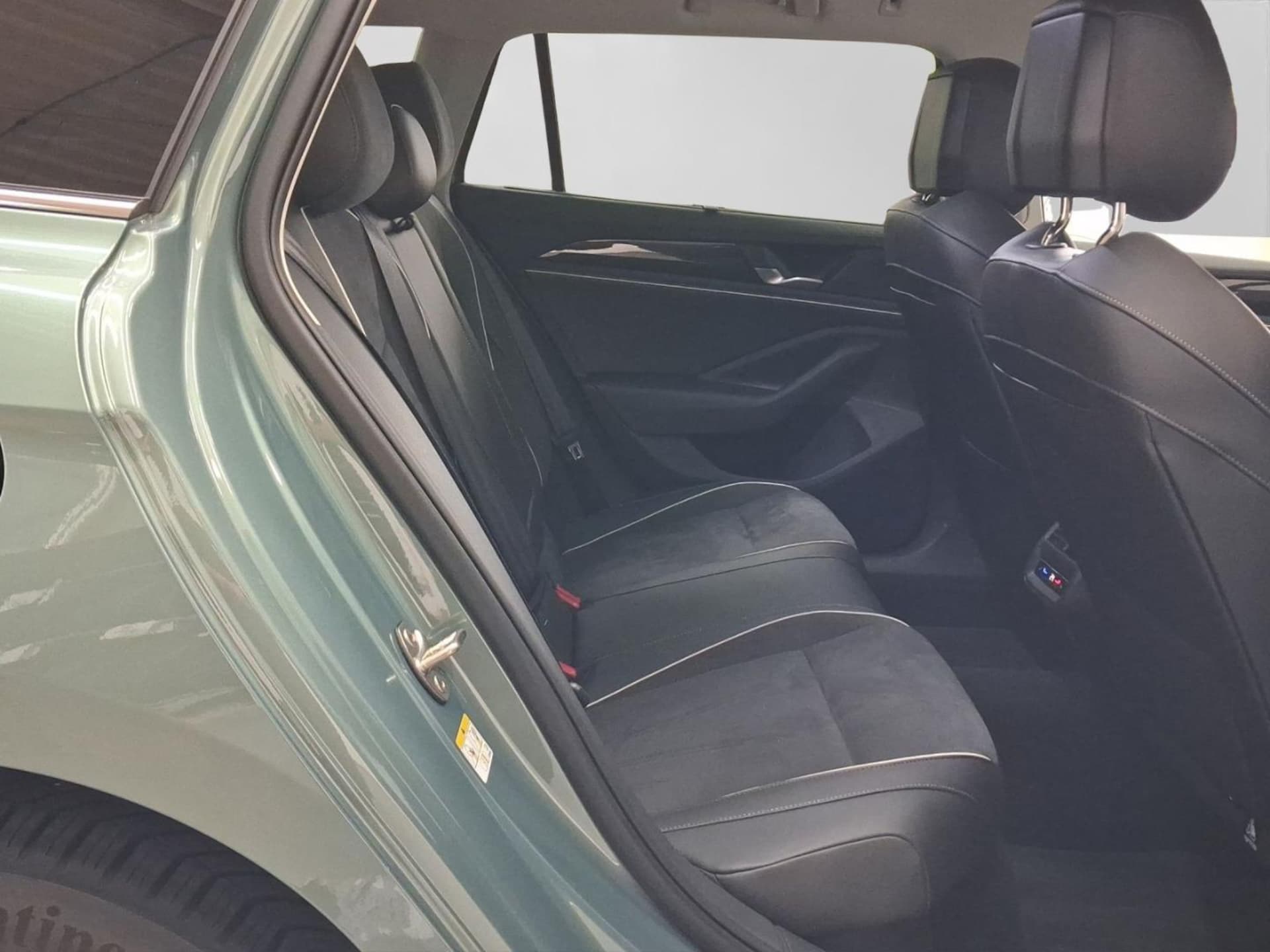 Volkswagen Passat Business