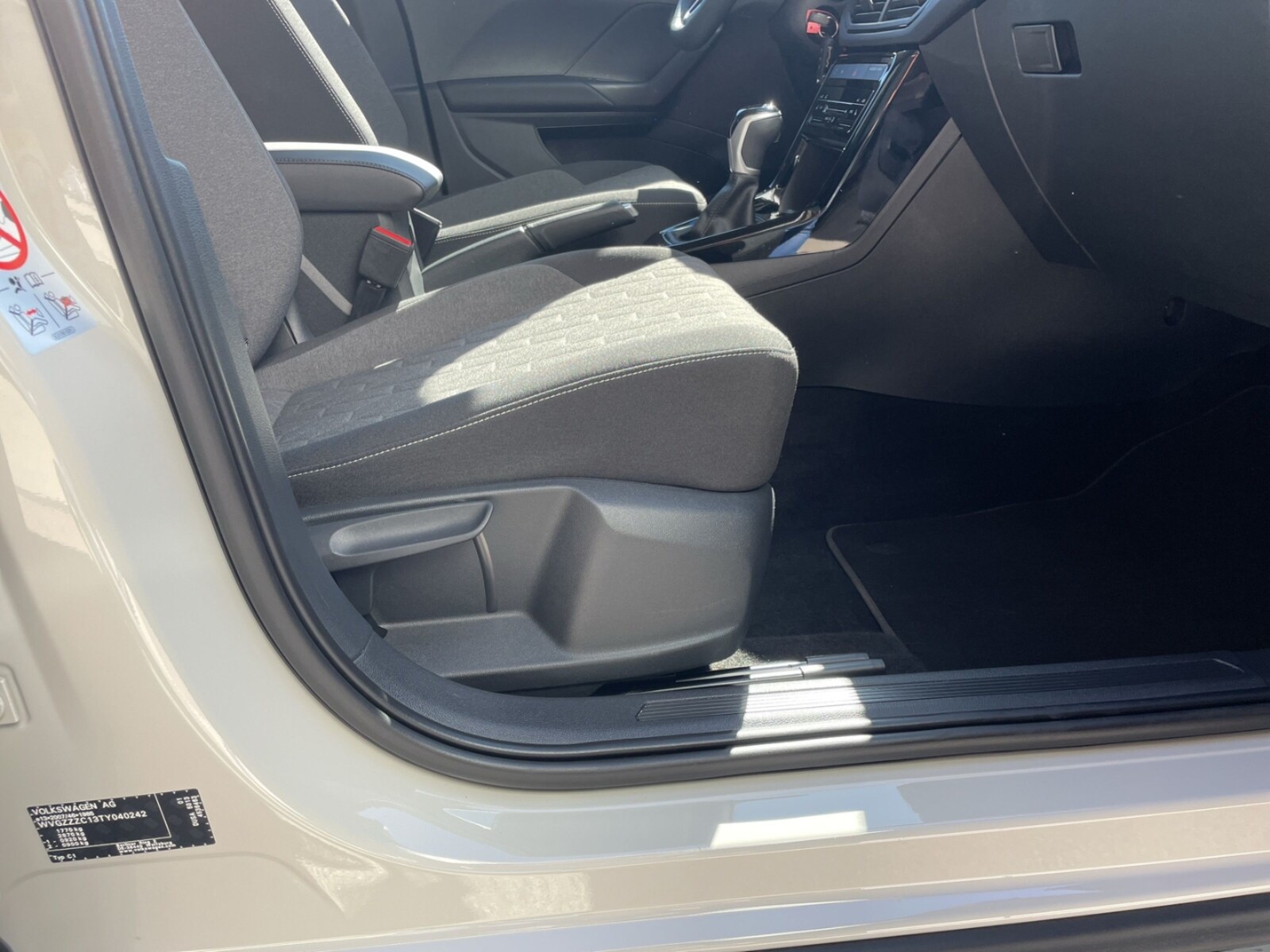 Volkswagen T-Cross – Bild 7