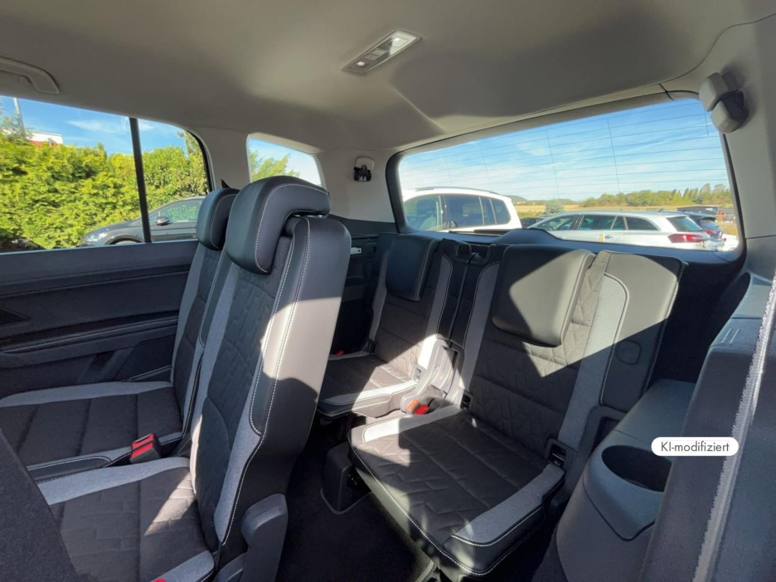 Volkswagen Touran – Bild 16
