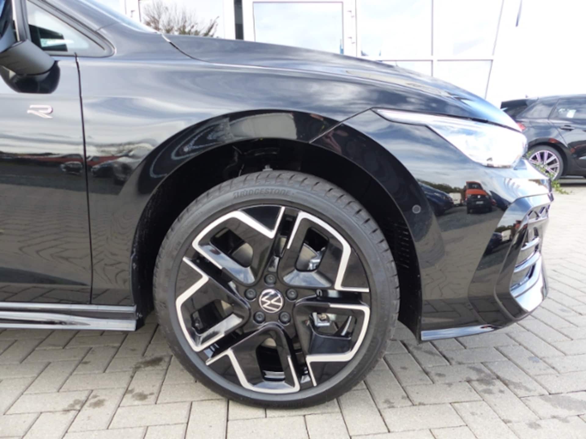 Volkswagen Golf Variant R-Line