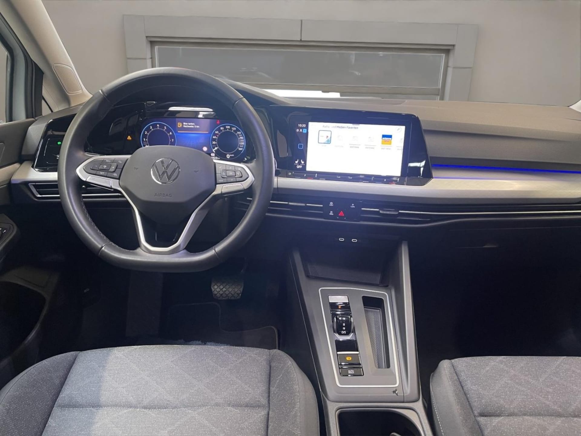 Volkswagen Golf Life
