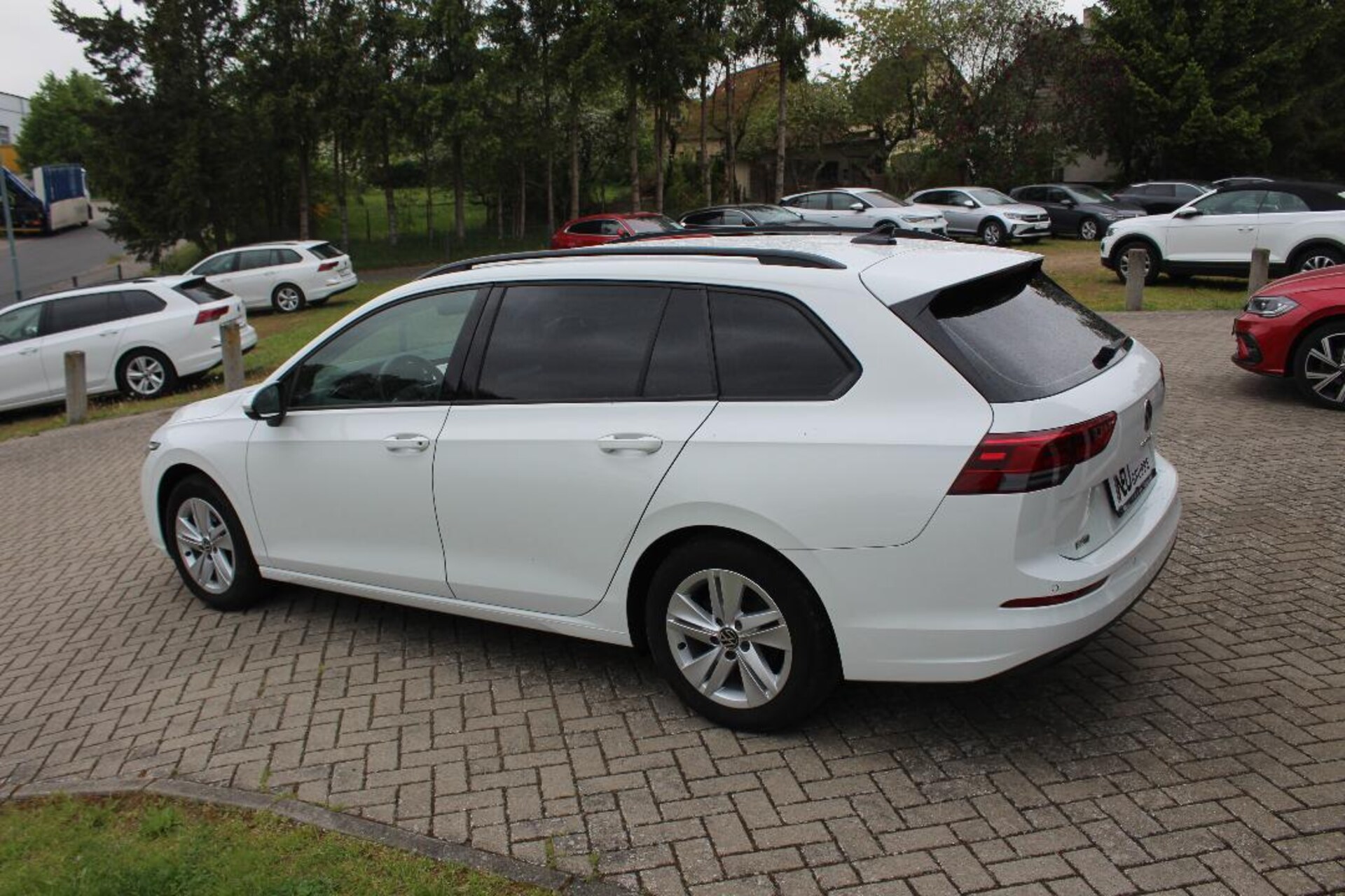Volkswagen Golf Variant Life