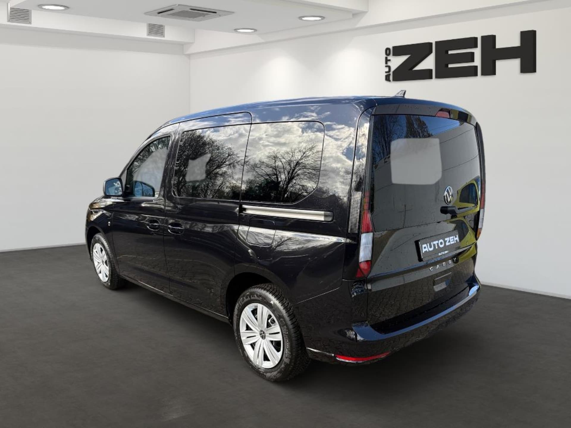 Volkswagen Caddy Basis-Modell