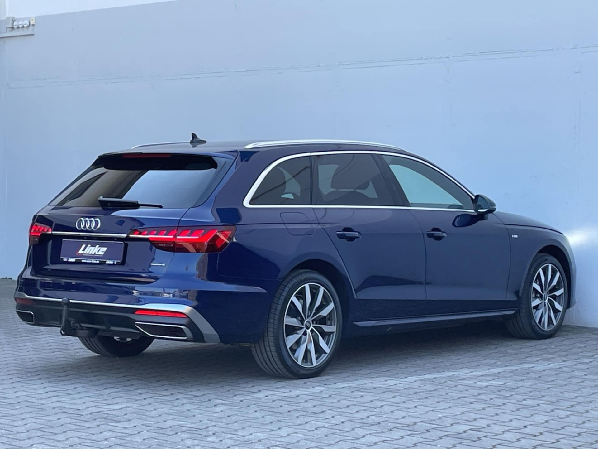 Audi A4 Avant S line