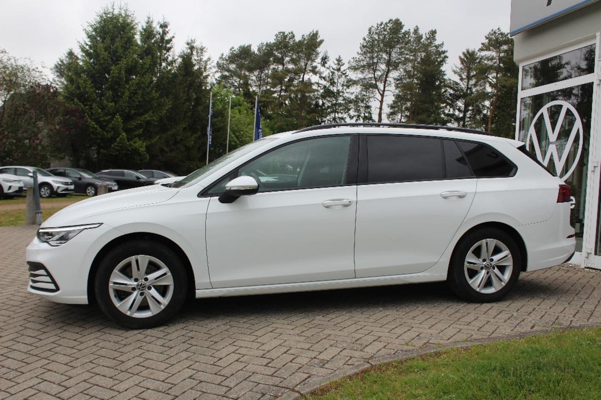 Volkswagen Golf Variant Life