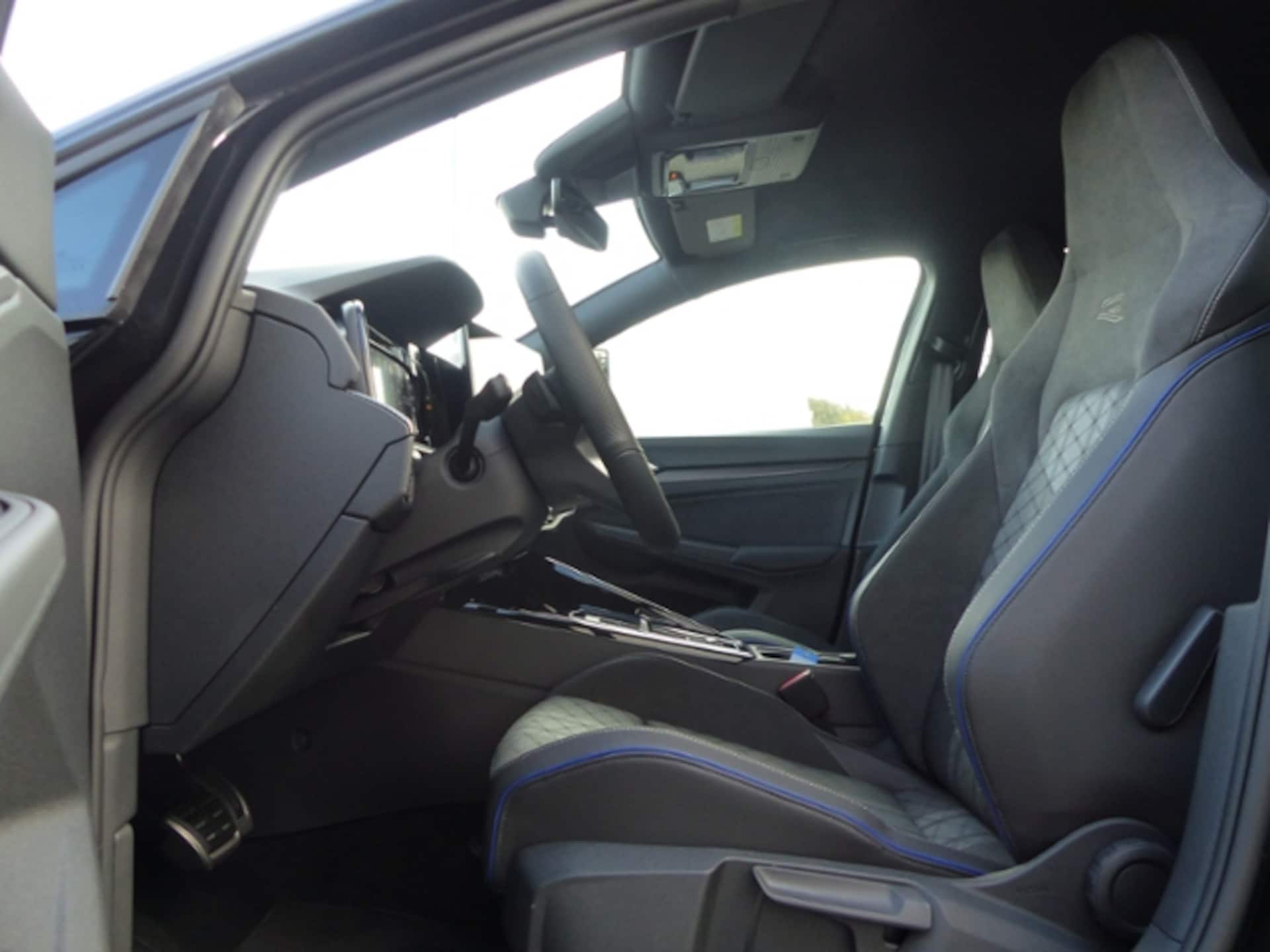 Volkswagen Golf Variant R-Line