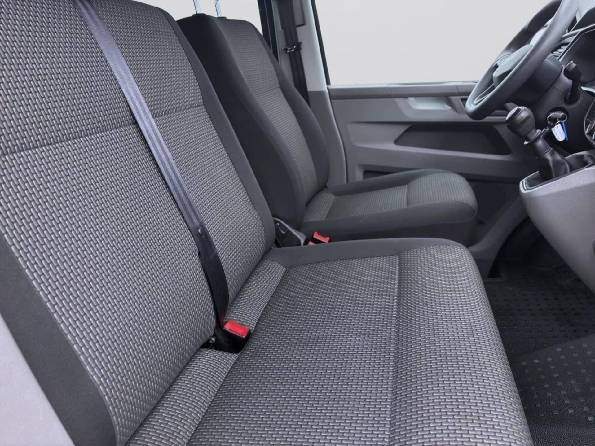 Volkswagen T6.1 Transporter Kombi kurzer Radstand