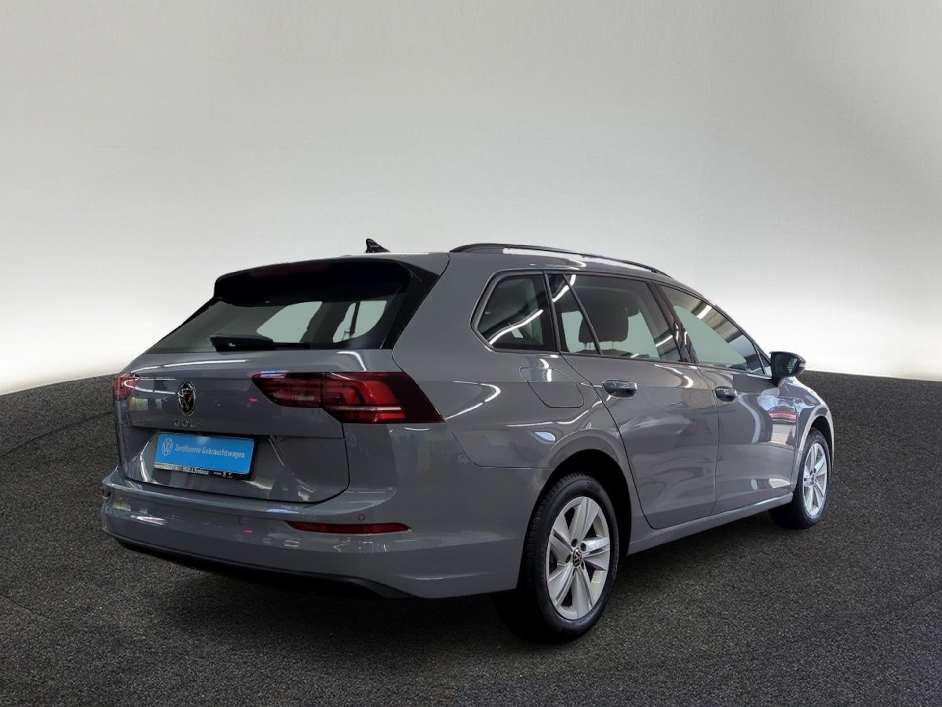 Volkswagen Golf Variant Life