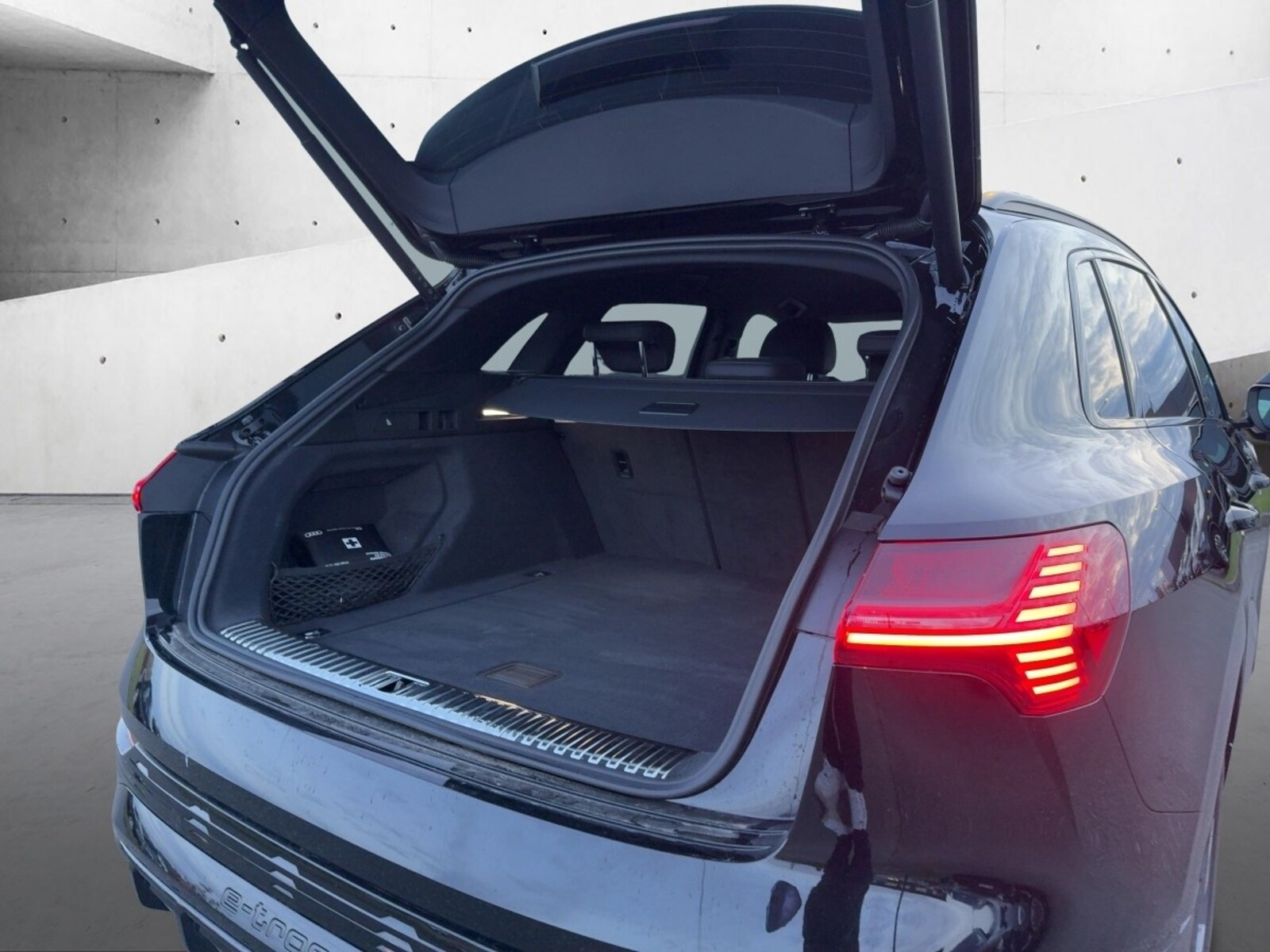 Audi Q8 e-tron – Bild 12