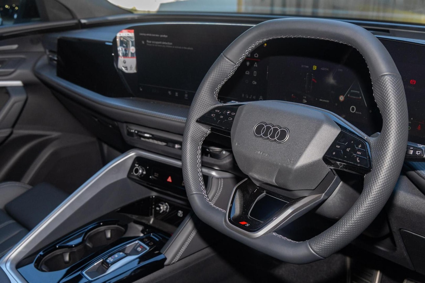 Image about Audi Q5 SUV TDI quattro 150 kW sport