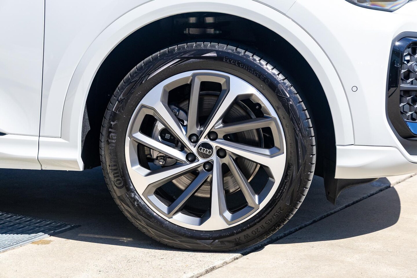 Image about Audi Q5 Sportback TDI quattro 150 kW sport