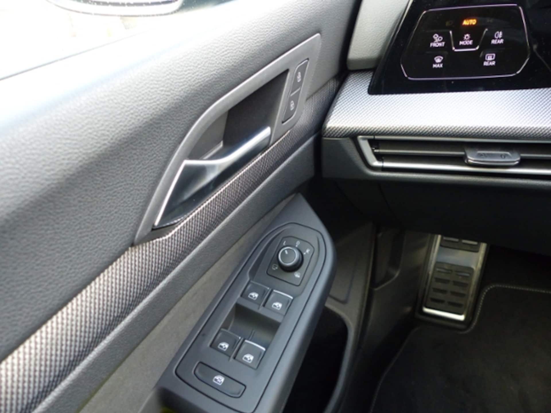 Volkswagen Golf Variant R-Line