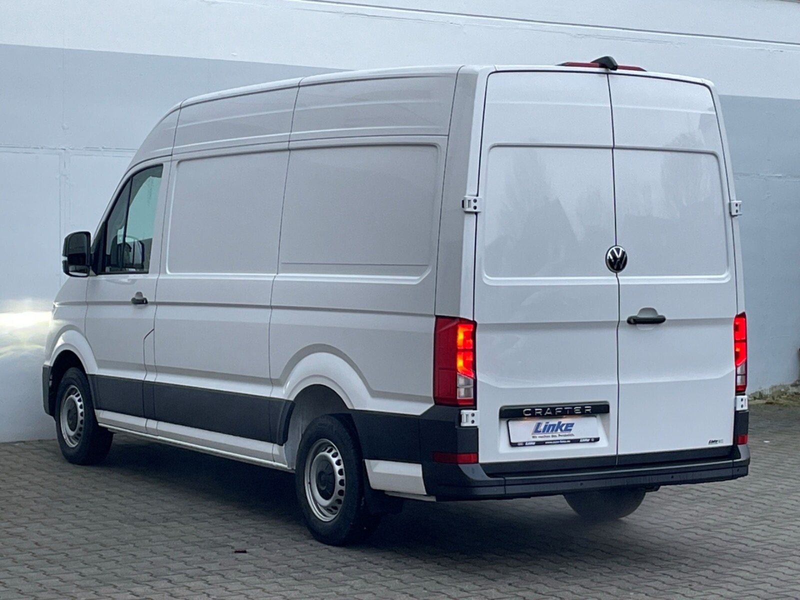 Volkswagen Crafter Kasten mittlerer Radstand – Bild 4
