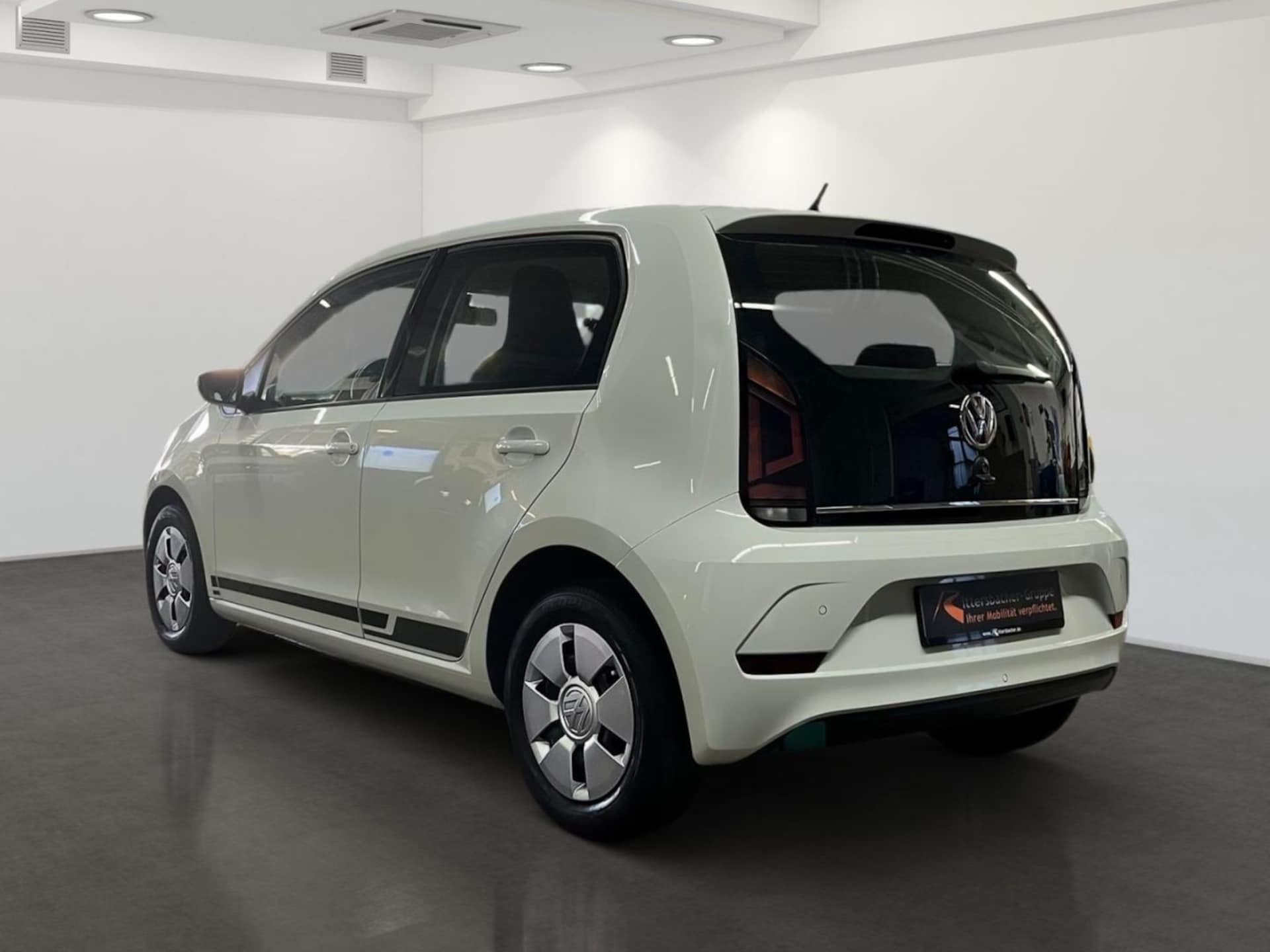 Volkswagen up! move up!