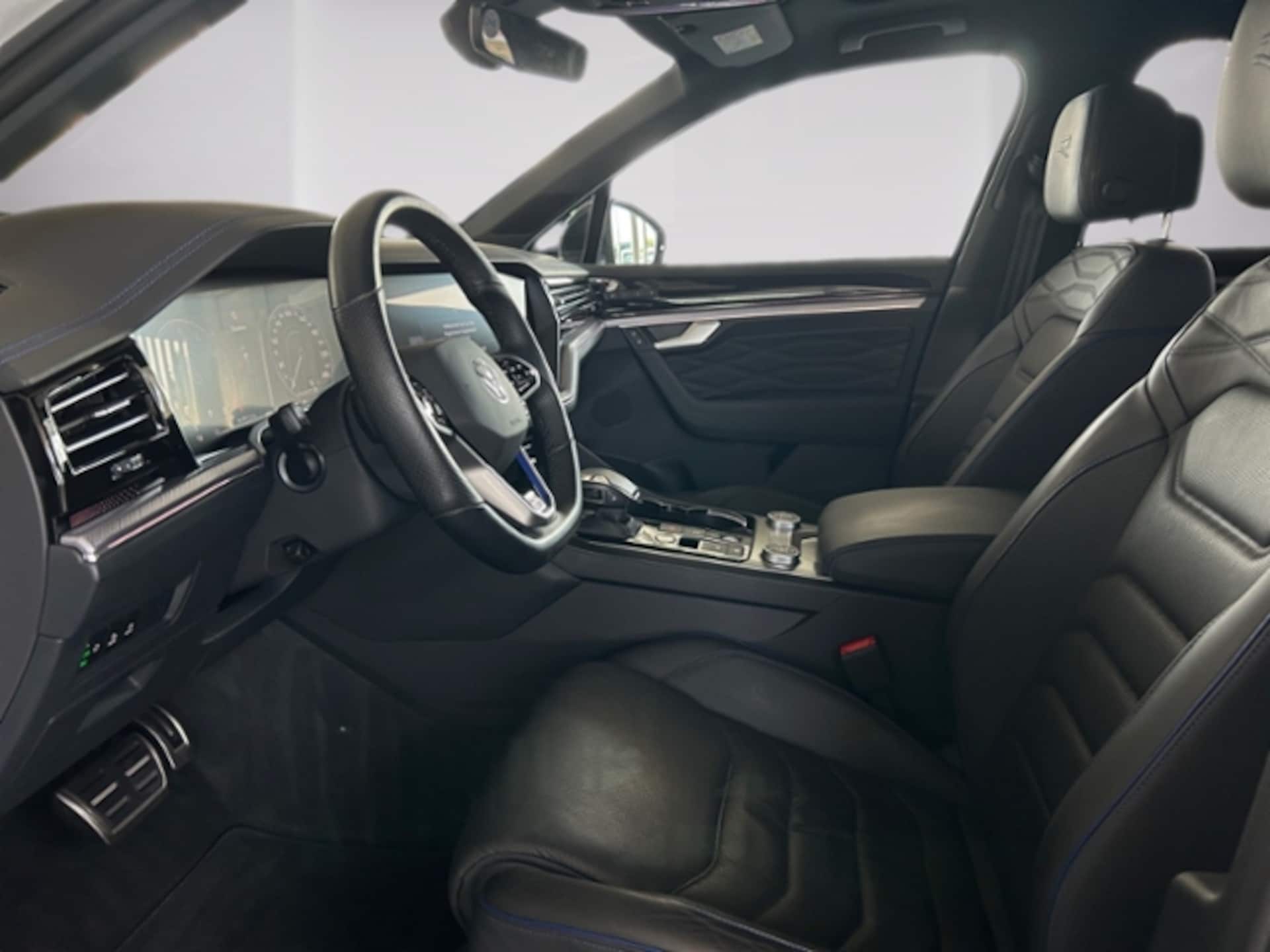 Volkswagen Touareg R