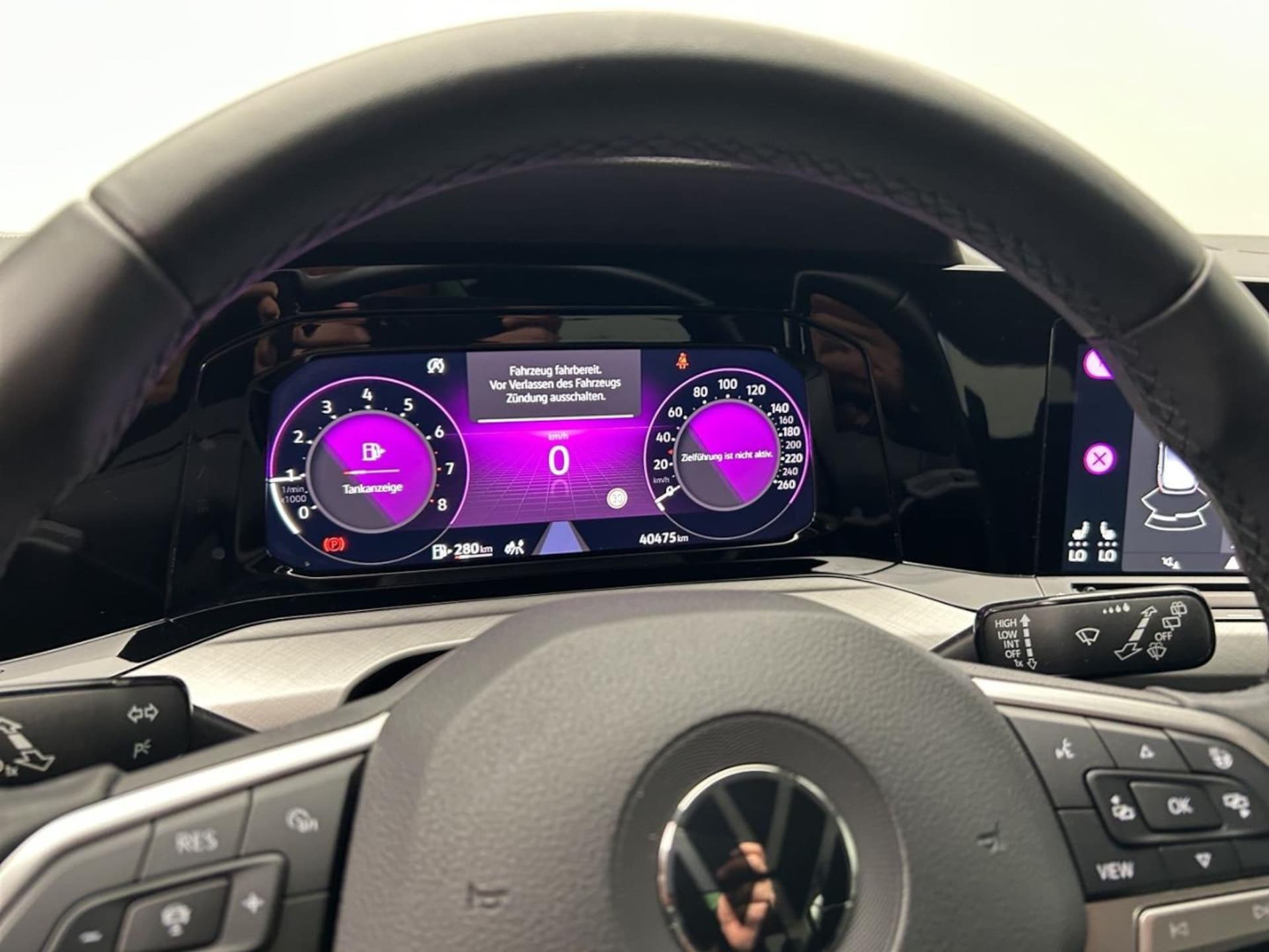 Volkswagen Golf Life