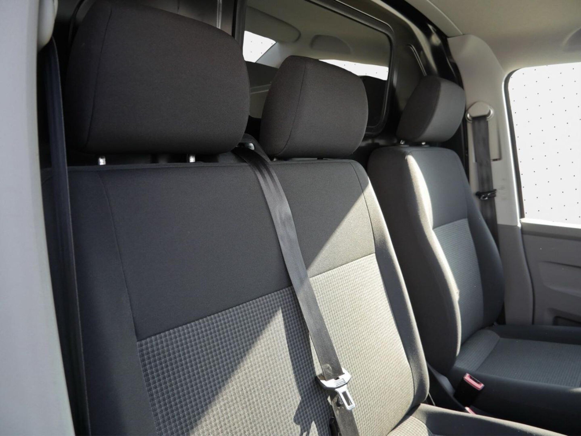 Volkswagen T6.1 Transporter Kasten langer Radstand