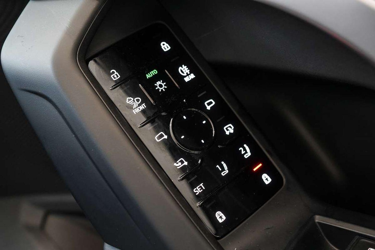 Image about Audi Q5 SUV TFSI quattro 200 kW sport
