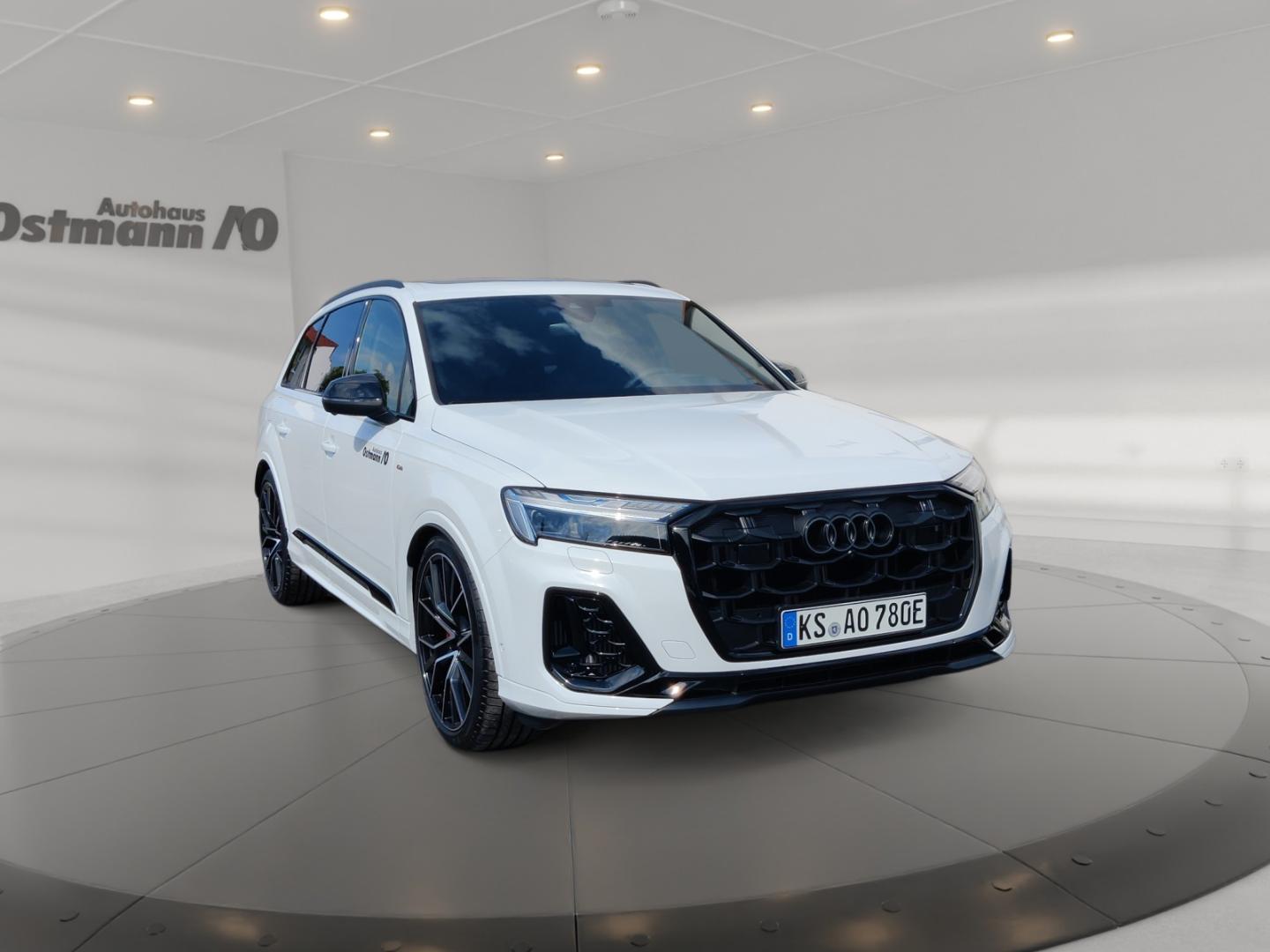 Image about Audi Q7 SUV TFSI e S line 60 TFSI e quattro tiptronic