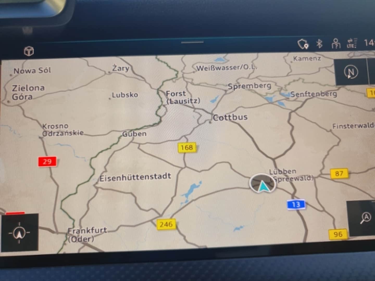 Bild über Audi RS 3 Limousine TFSI quattro S tronic - für weitere Informationen kontaktieren Sie den Audi Partner