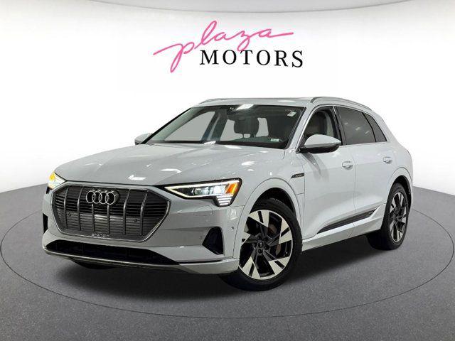 2023 Audi e-tron 95 kWh Premium Plus quattro's photo