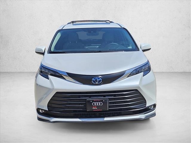 2025 Toyota Sienna