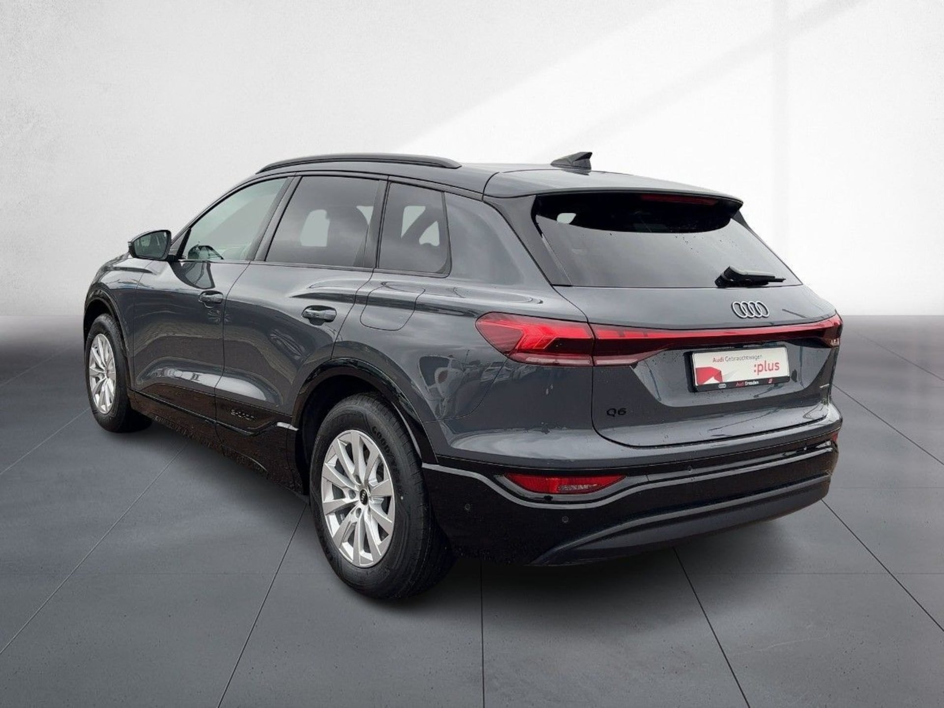 Audi Q6 SUV e-tron