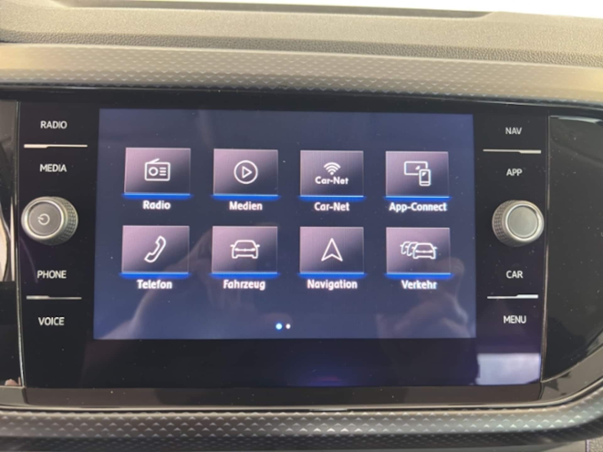 Volkswagen T-Cross United