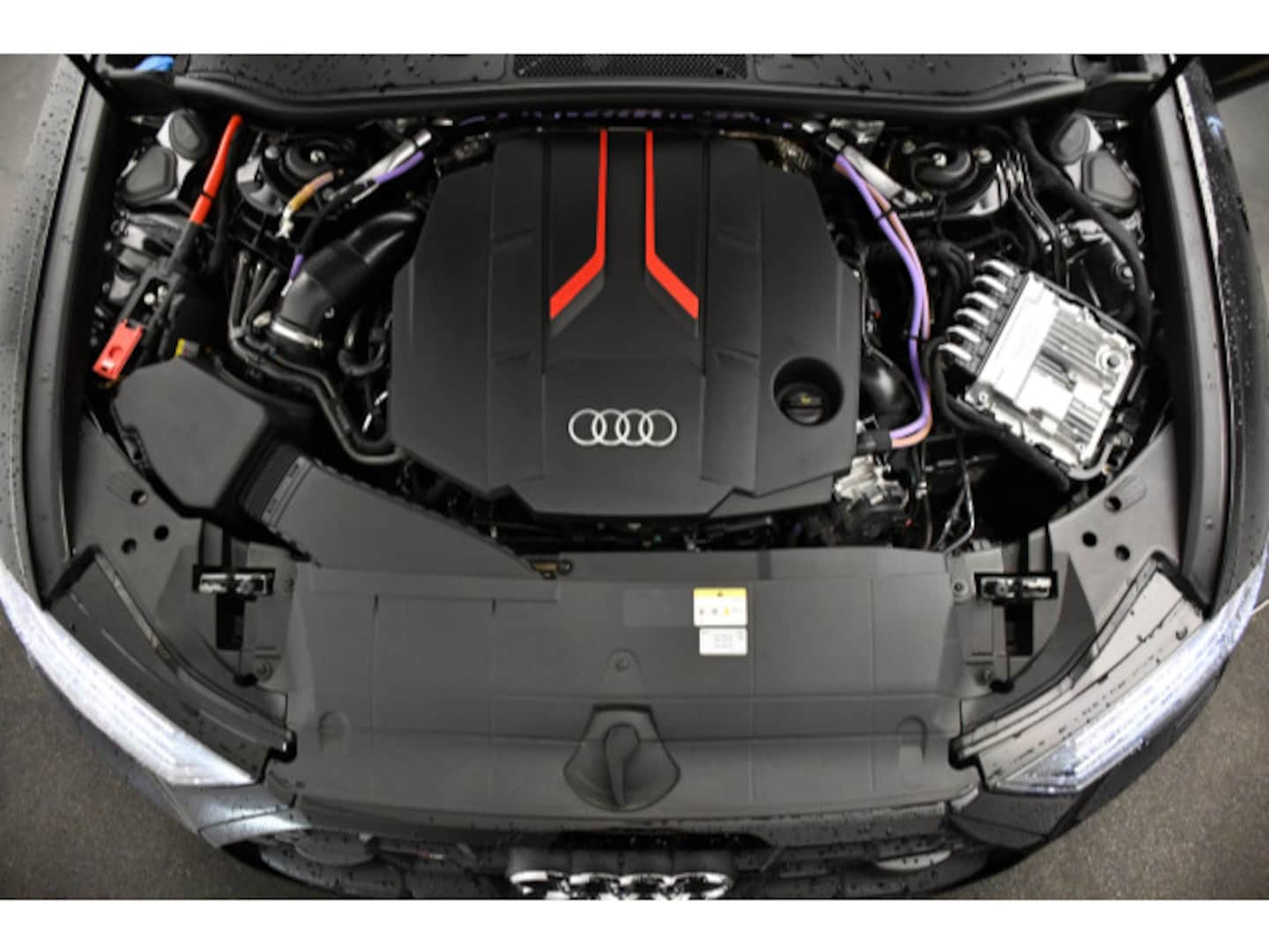 Bild über Audi S6 Limousine TDI quattro tiptronic - für weitere Informationen kontaktieren Sie den Audi Partner