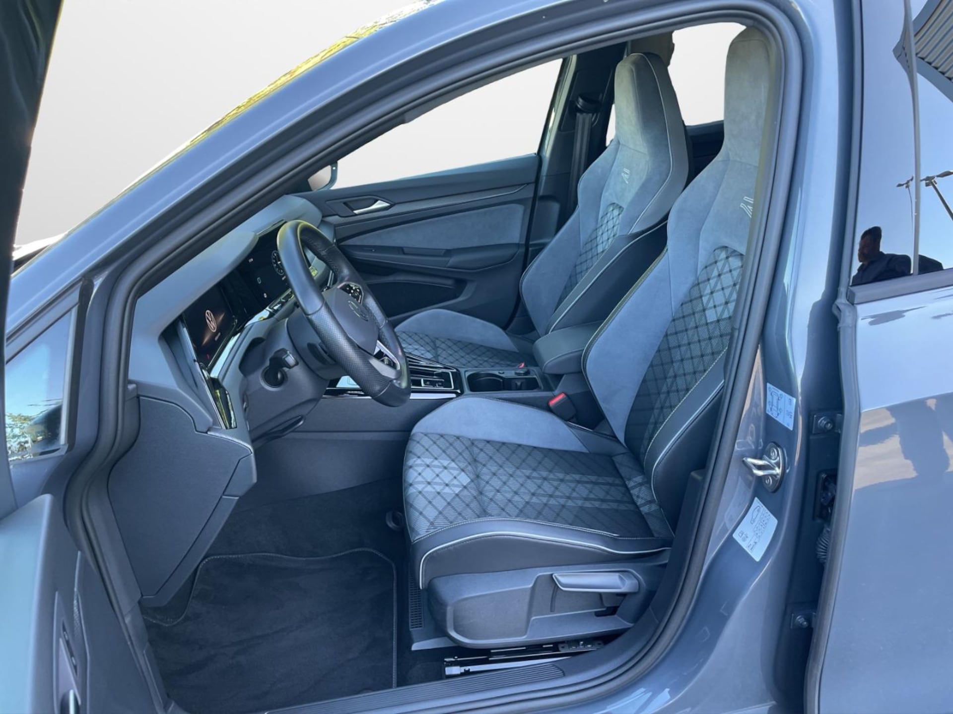 Volkswagen Golf R-Line