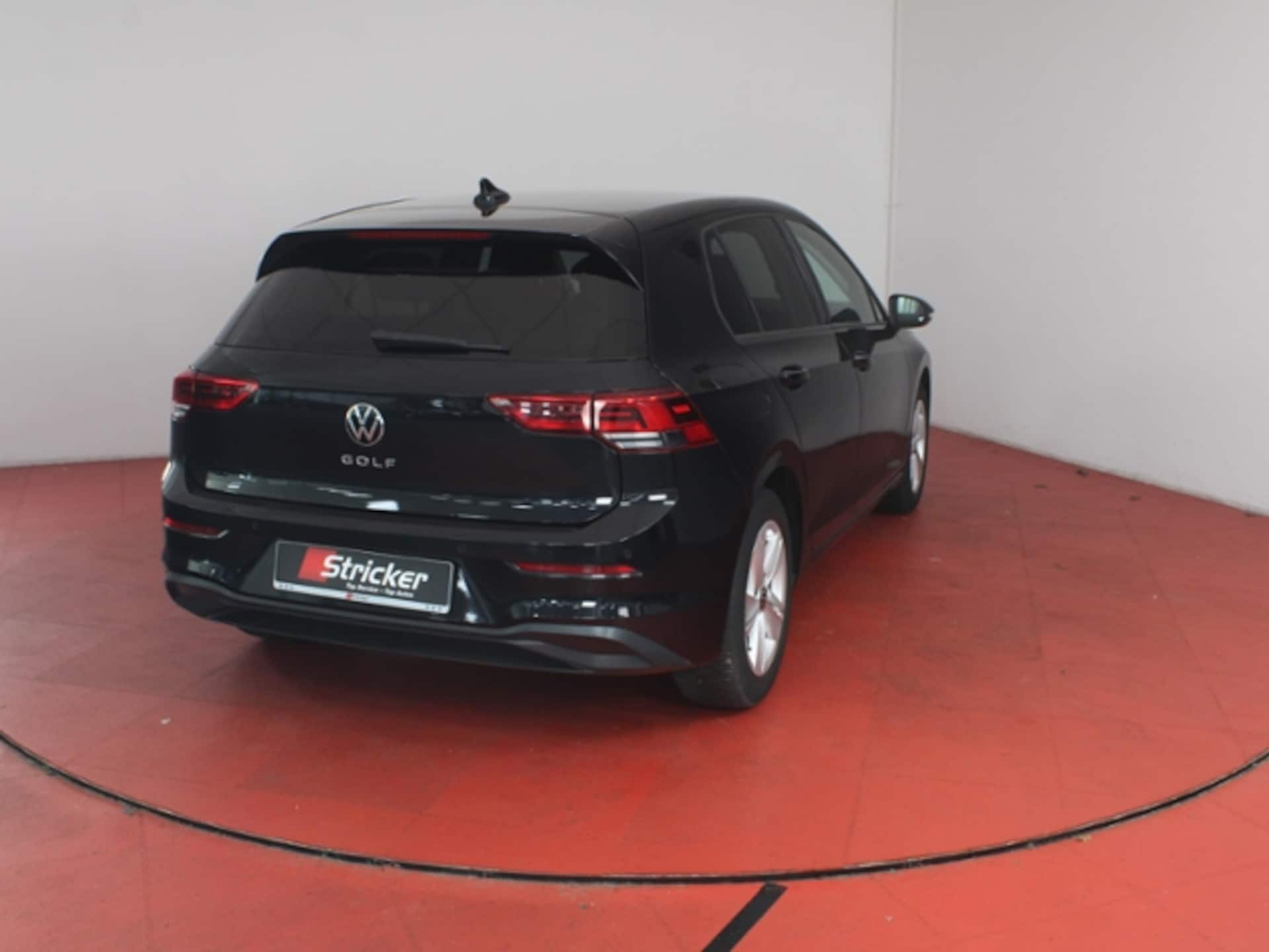 Volkswagen Golf Life