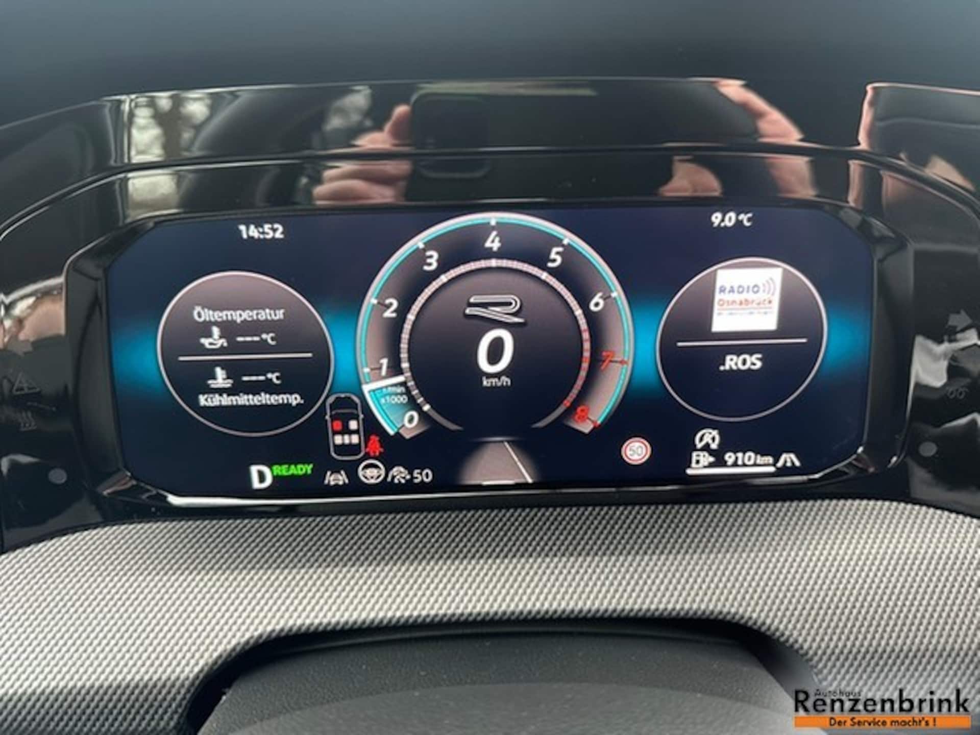 Volkswagen Golf R-Line