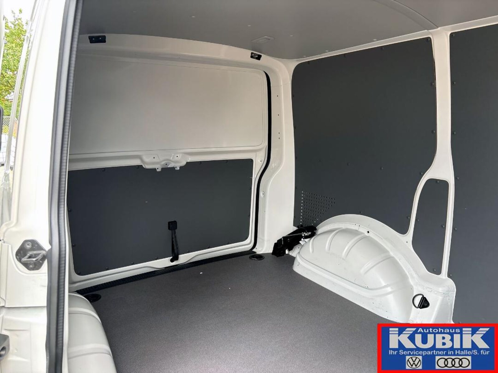 Volkswagen T6.1 Transporter Kasten kurzer Radstand – Bild 34
